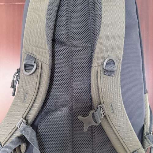 英國品牌Karrimor Tribute 25L 都市生活電腦背包