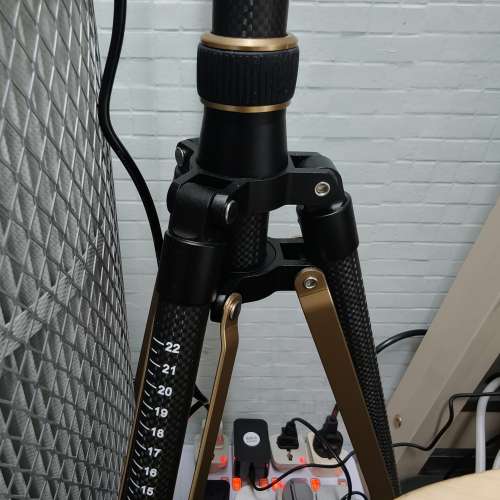 神牛MT02 SL285C燈架 碳纖維版