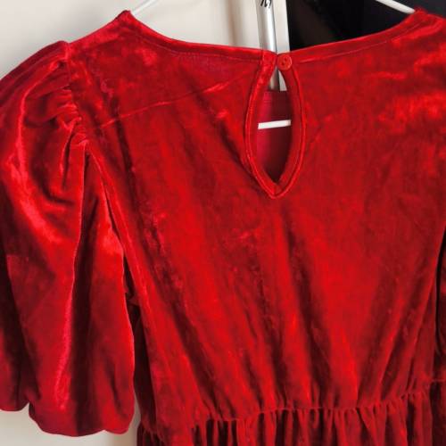 全新剪左吊牌H&M女童絲絨裙122-128碼 四季裙 新年服 聖誕裙裝