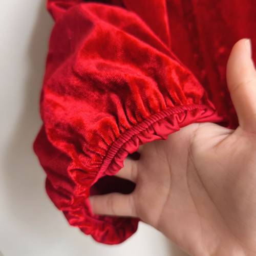 全新剪左吊牌H&M女童絲絨裙122-128碼 四季裙 新年服 聖誕裙裝