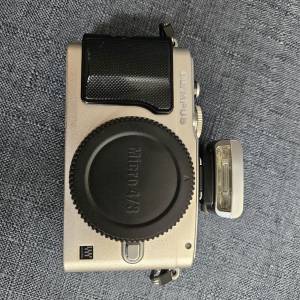 Olympus EPL6 （問題見描述）