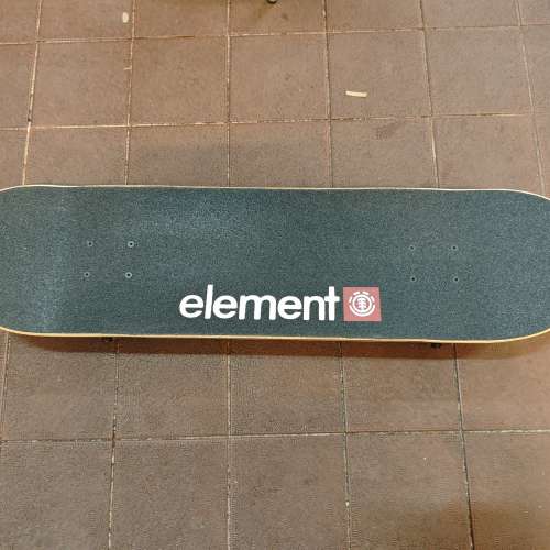 Element 滑板車