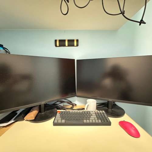 AOC 4K 60hz 電腦屏幕 一個500$ 共2個