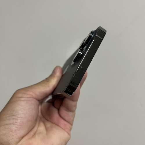 iPhone 13pro 256,行貨，所有原裝，所有功能正常！