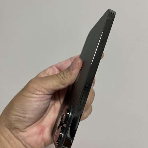 iPhone 13pro 256,行貨，所有原裝，所有功能正常！
