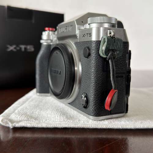 香港行貨 配件全新 FULL SET FUJIFILM X-T5 CAMERA etc... 富士 相機 鏡頭 fujinon...