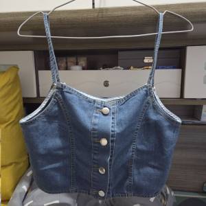 牛仔短褲 + 吊帶背心套裝