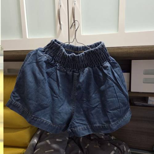 牛仔短褲 + 吊帶背心套裝