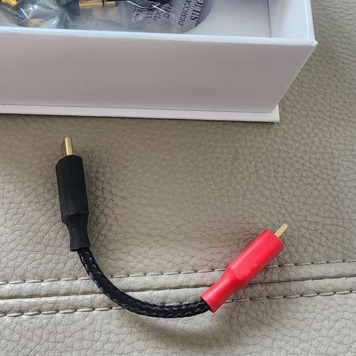 Mojo 2 with gold plating type C to OTG wire