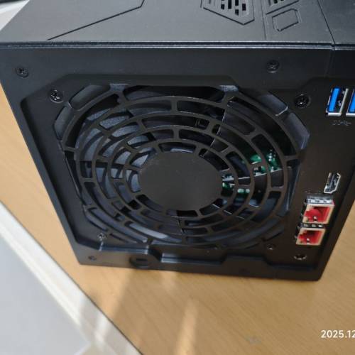 Asustor NAS AS5404T 新買無耐