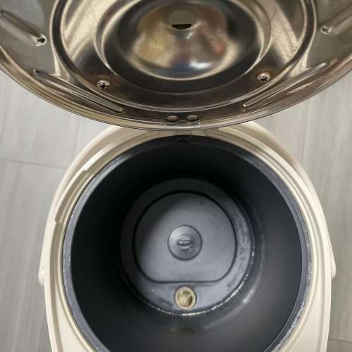 Panasonic 樂聲 (3公升) NC-BG3000