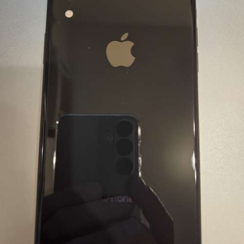iphone xr 128G $499