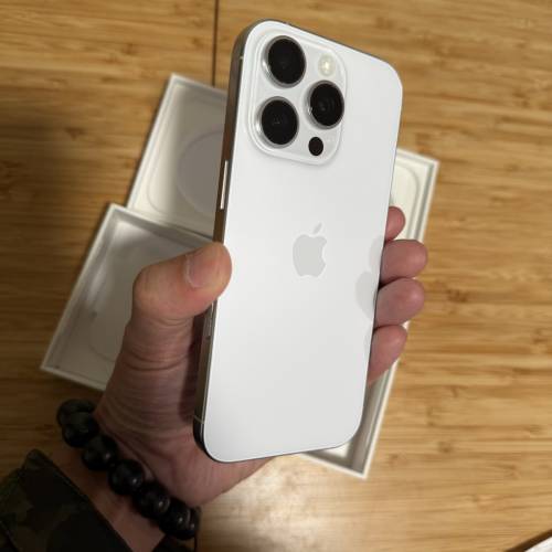 iphone16 pro 256 白 港行