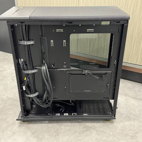 Fractal Design North ATX 黑色鋼化玻璃