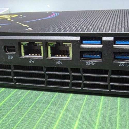 特別版Asus Intel NUC I7-8809G Enthusiast PC (NUC8i7HVKVAW) 有獨立顯示咭Radeon...