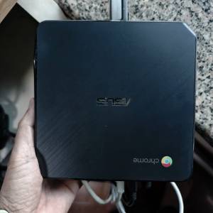 Asus 華碩小電腦，型號 Chromebox 3 Intel cpu 3865U 低電壓 cpu