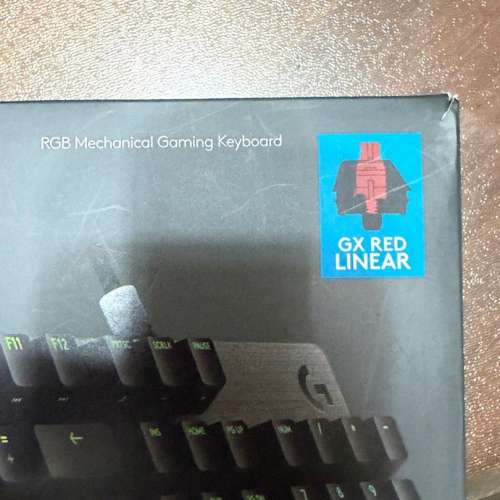 Logitech G512 Carbon RGB 機械式遊戲鍵盤
