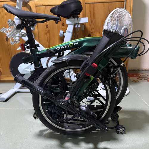 急賣！大行 DAHON Curl I4 (CUA644) 綠色 16吋內4速摺疊單車 近新淨 只踩13次 可議價