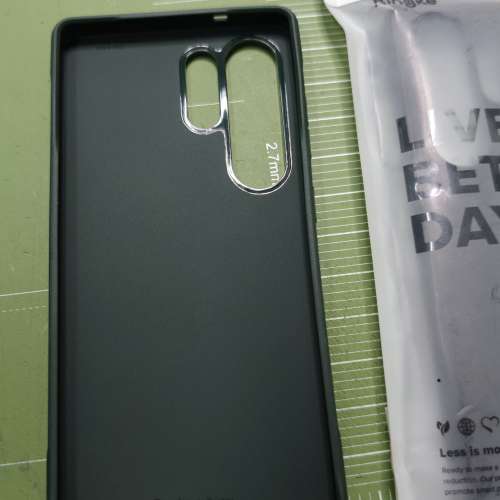 全新未使用韓國Ringke S25 ultra 戰術防撞保護殼 黑色+軍綠共兩個