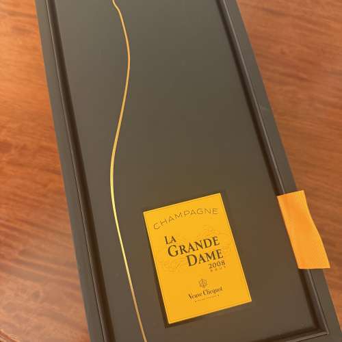 La Grande Dame 2008 champagne