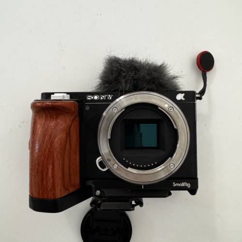 ZV-E10 第一代白色包膜 100% work