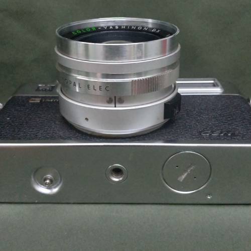 日本 Yashica  ELECTRO 35 (叠影/黃班)對焦 梗鏡菲林機  觀景器已抺,清昕 ,機身已...