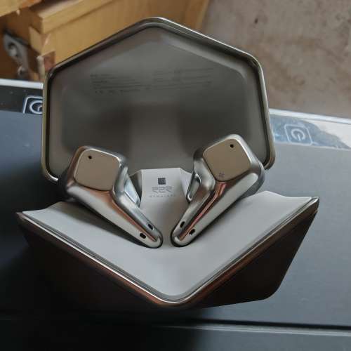 Hifiman Svanar wireless LE and Svanar wireless JR