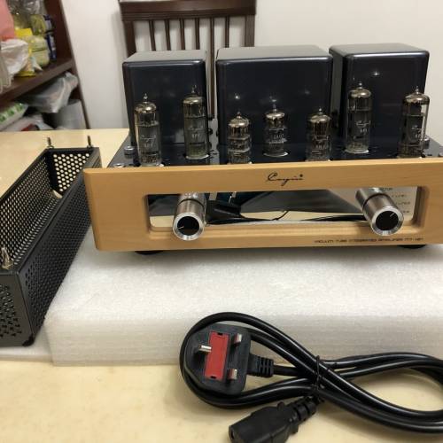 (99.9%新）Cayin MT-12N 6P1 真空管合併擴大機