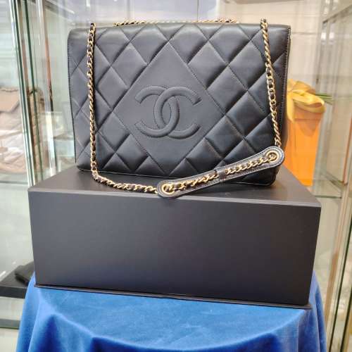 Chanel黑色羊皮菱格CC翻蓋包 CHANEL Lambskin CC Logo Flap Bag GHW