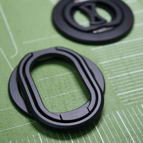 新淨老爆科技LAOBAOTECH MagSafe 超強磁吸  手機支架 黑色小水滴