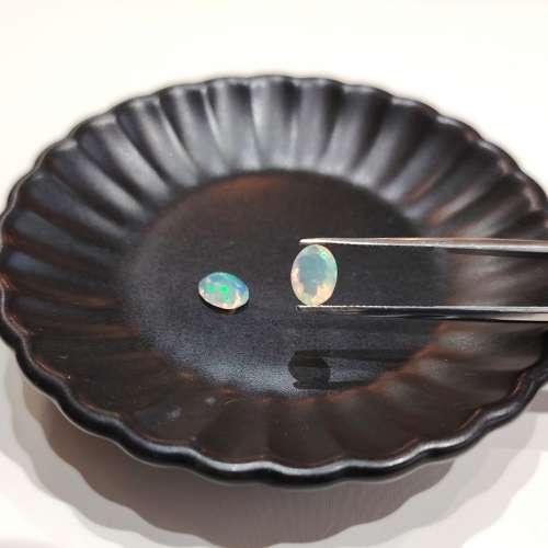 未鑲嵌天然旦形切面澳寶1對6x8mm Faceted Natural Opal Loose Stone Pair