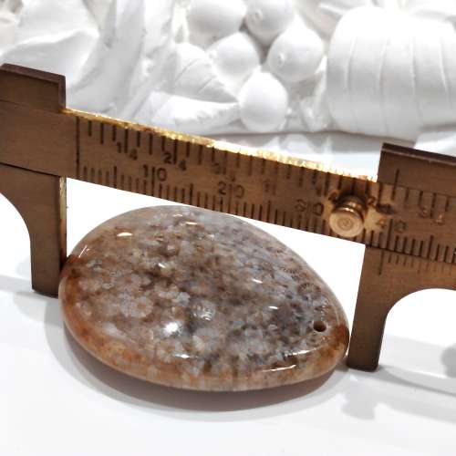 灰藍滿花微閃水晶共生水滴形珊瑚玉(配長繩)