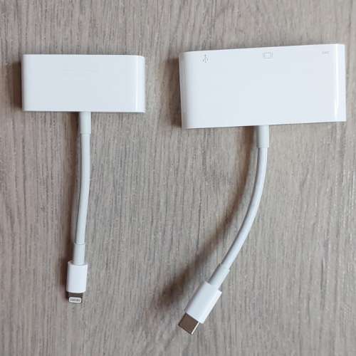 100%New 3 set 原裝Lighting to VGA adapter 1 with box NOS