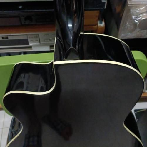 Niutou 牛頭牌結他，整體企理少花，注意冇袋跟，靚聲可試！售$450