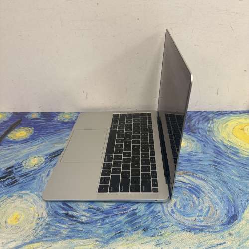 (超抵用 MacBookAir❤️&zwj;🔥）Apple Macbook air/13寸Retina i5 CPU /8GB Ram/256G...