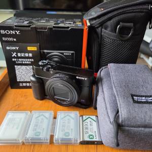 Sony RX100 VII 購自Sony Store長保用至明年10月跟pdf單 連4電、2機袋、手繩、手柄