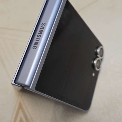 SAMSUNG FLIP 6 叮噹版 12+512 全新一樣