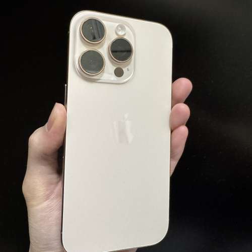 接近全新質素 電池100% iphone 16 pro 128gb 沙漠金色行貨 冇花冇凹任check機身 全...