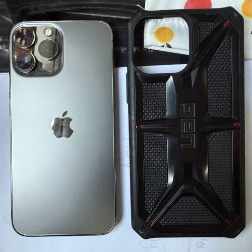 iPhone 13pro max 256gb,battery 98港行雙卡,電池健康度98，所有功能正常！全套齊！