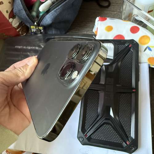 iPhone 13pro max 256gb,battery 98港行雙卡,電池健康度98，所有功能正常！全套齊！