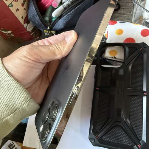 iPhone 13pro max 256gb,battery 98港行雙卡,電池健康度98，所有功能正常！全套齊！