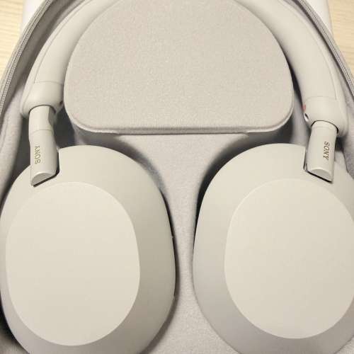 Sony WH-1000XM5 白色港行