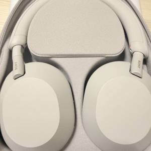 Sony WH-1000XM5 白色港行