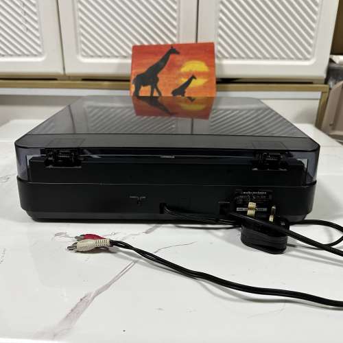 Audio-Technica 小型黑膠唱盤(内置唱頭放大)