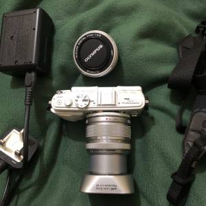 Olympus PEN E-PL6 + Kit Lens + 17mm f2.8 Lens = $1000