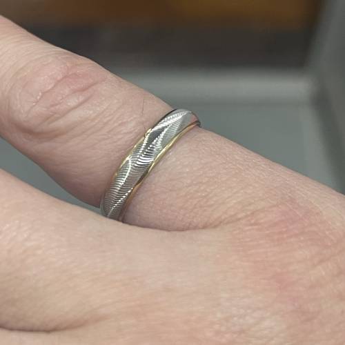 18K 750黃金+pt900鉑金 戒指 重約8分7厘 約13.5圈 $2888