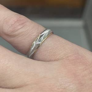 18K 750黃金+pt900鉑金 戒指 重約8分7厘 約13.5圈 $2888