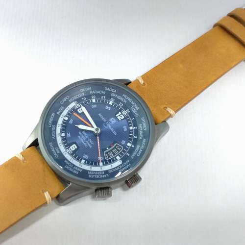 45mm GMT 3地時間　自動機械錶 有日期 藍面 透底 鈦色鋼錶