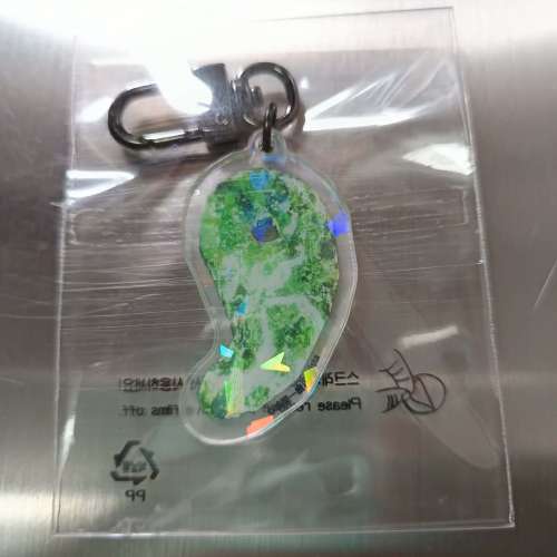 Shadow Corrido 影之迴廊 勾玉壓克力吊飾