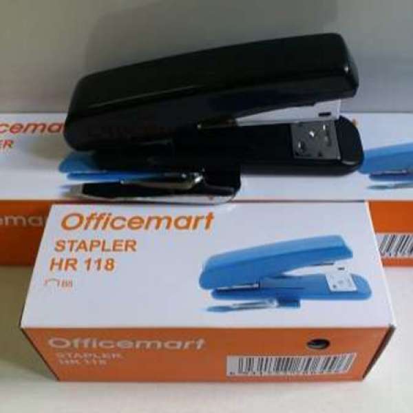 全新 文具（釘書機，打孔機，膠紙座）